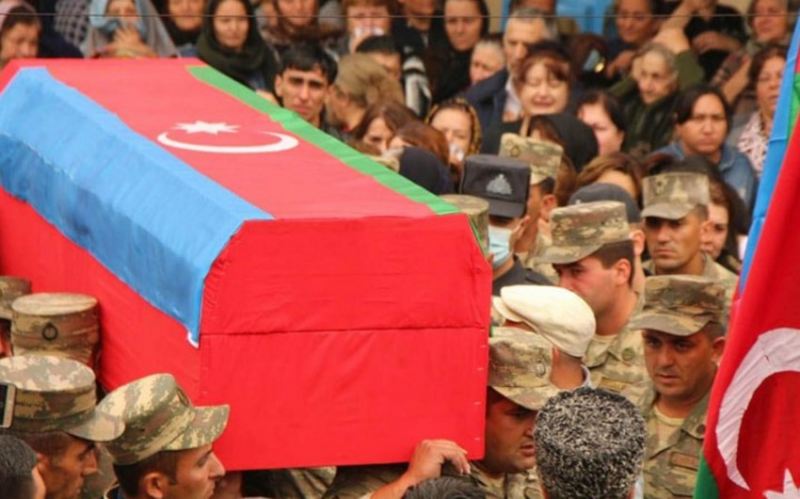 Kəlbəcərdə şəhid olan zabitin nəşi ailəsinə təhvil verilib 