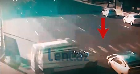 Bakıda xəstə daşıyan ambulans qəza törətdi - DƏHŞƏTLİ toqquşma - VİDEO