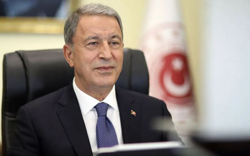 Türkiyənin milli müdafiə naziri Hulusi Akar koronavirusa yoluxub 