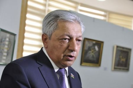 Jurnalistlərə \"casus\" deyən Feyziyev casusluqda suçlanmış təşkilatda çalışıbmış - şok iddia