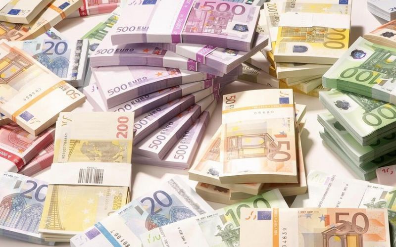 Yeni iş yerləri, kiçik və orta biznesə dəstək, təzə bazarlar  - Vüqar Bayramov Aİ-nin ayırdığı 2 milyarddan yazdı...