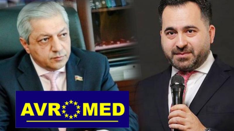 Cavanşir Feyziyevin dövlətdən 1 ildə \"udduğu\" 122 milyon - Bəxtiyar Hacıyev dərman maqnatından yazdı