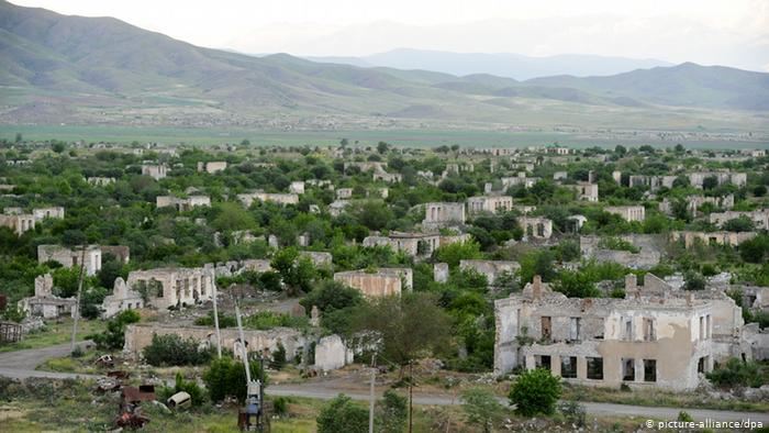 Qarabağ səhifəsi bağlandı, qayıtmayacağıq – Erməni yepiskop 