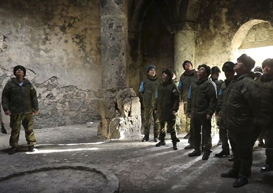 Rus sülhməramlıları Xudavəngdə – FOTO