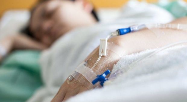 Doğuşdan sonra övladı ilə birlikdə həyatını itirən 15 yaşlı qıza gizli toy edilibmiş...