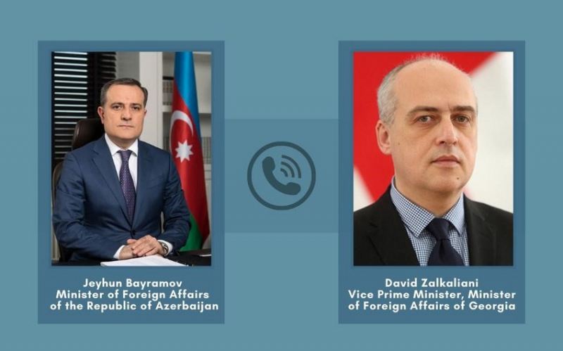 Azərbaycan Gürcüstana yardım təklif etdi 