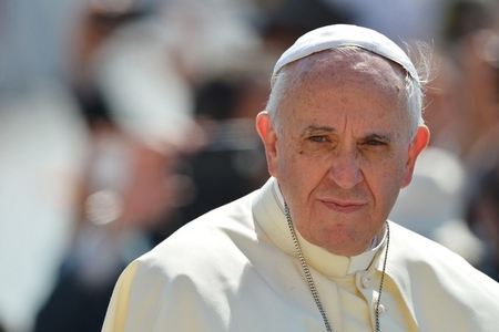 Roma papası Ukrayna və Rusiya arasında vasitəçilik təklif edib 