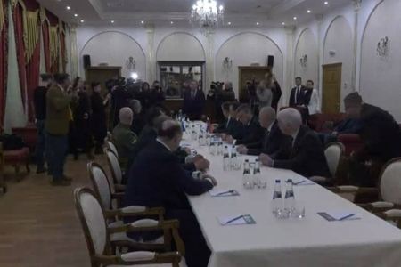 Ukrayna və Rusiya arasında danışıqlar başladı - CANLI YAYIM