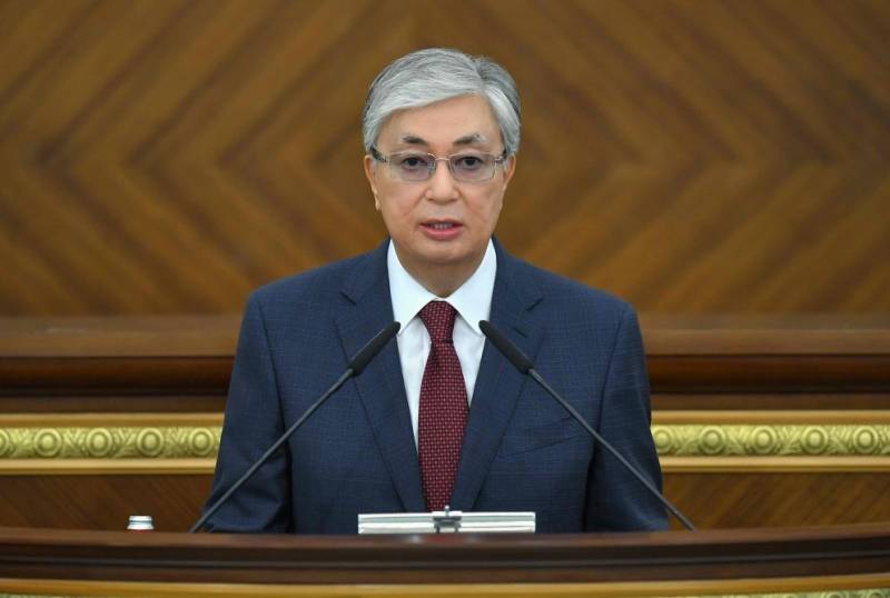 Qazaxıstan prezidenti hökumətin istefasını qəbul etdi 