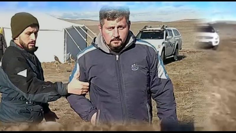 Nadir quşları ovlayan ərəb cərimələndi - Nazirlikdən reaksiya