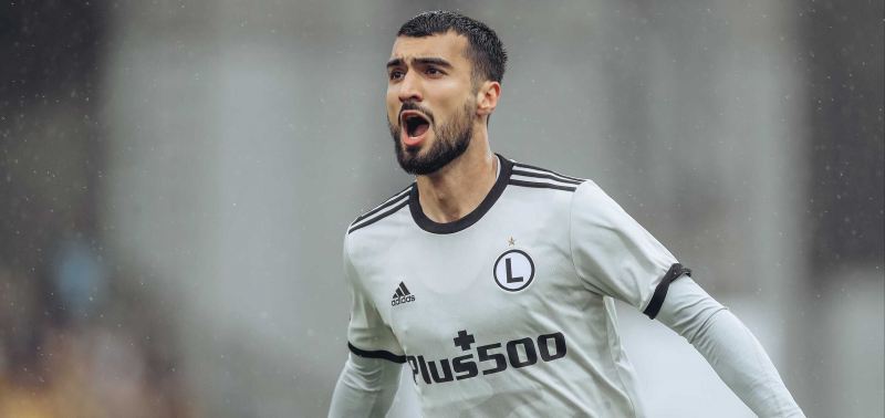 \"Başakşehir\" Mahir Emreli üçün bu məbləği təklif etdi 