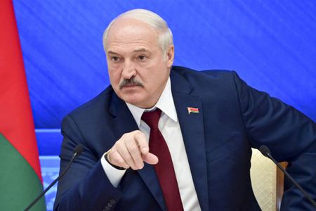 Lukaşenko: \"Rusiyaya hücum olsa, müharibəyə qatılacağıq\" 