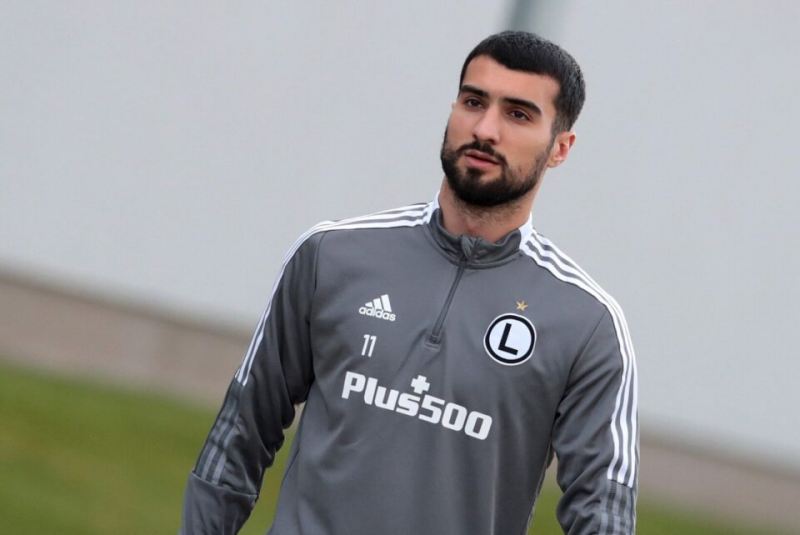 \"Qalatasaray\" Mahir Emrelini istəyir - Bu məbləğ təklif olunur