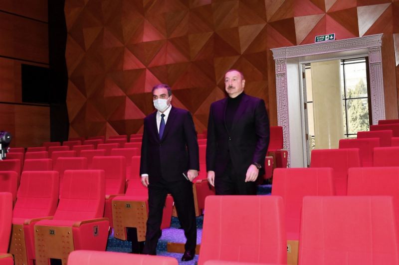 Prezident Gəncədə yeni teatr binası açdı 