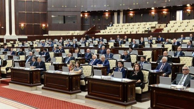 \"Biznesi olan deputatlara büdcədən əlavə vəsaitlər sərf etmək doğru deyil\" - Osman Gündüz