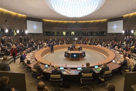 NATO-ya üzv ölkələrin xarici işlər nazirlərinin növbədənkənar iclası keçirilib 