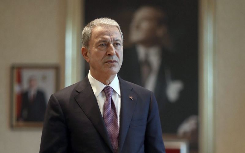Hulusi Akar Ukraynadakı durumdan danışıb 