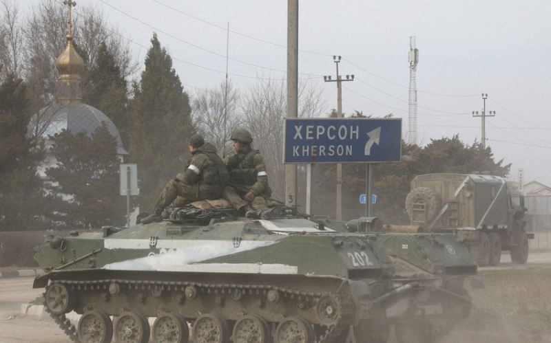 Ukrayna ordusu rus qoşunlarını mühasirəyə aldı - Xersonda müdhiş əməliyyat