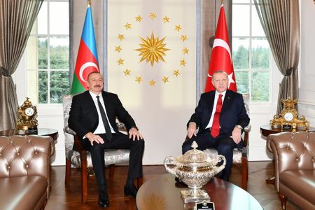 Azərbaycan və Türkiyə prezidentləri Avropaya qaz təchizatının artırılması imkanlarını müzakirə edib 