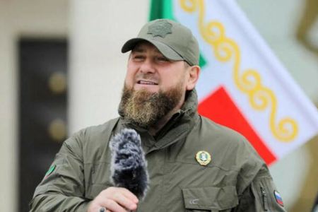 Ramzan Kadırov Ukraynaya getdi - Çeçen döyüşçülərlə görüşdü 