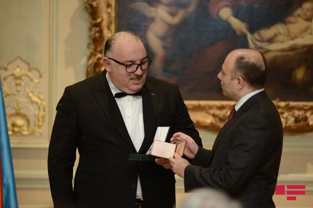 Bir qrup mədəniyyət və incəsənət xadiminə dövlət mükafatları təqdim edilib - FOTO