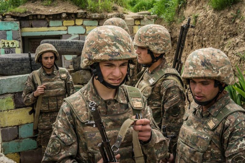 Ermənilər Ukraynaya qarşı döyüşmək üçün Putinə MÜRACİƏT ETDİ