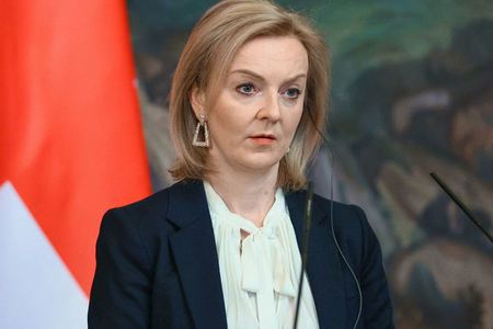 Trass: “Rusiyalı iş adamlarına qarşı sanksiyalar ləğv edilməyəcək” 