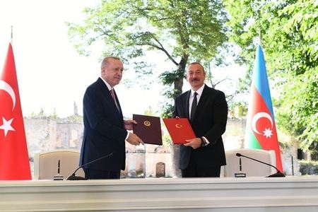 Ərdoğan Şuşa Bəyannaməsinin təsdiq edilməsi barədə qərar imzalayıb 