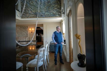 Rusiyalı oliqarx: “İndi evimi təmizləməyə xadimə də tapa bilmirəm” 