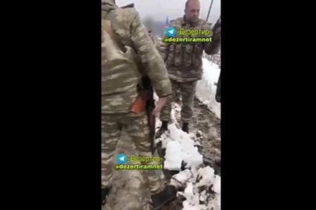 Azərbaycan zabitindən sülhməramlılara dərs -\"Sənədi sizin Prezidentiniz Putin imzalayıb...\" - VİDEO