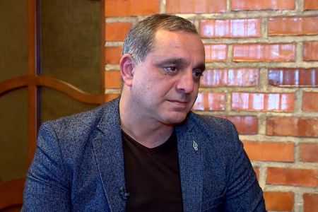 Oğlunu itirən azərbaycanlı müğənninin səhhətində problem yarandı - VİDEO