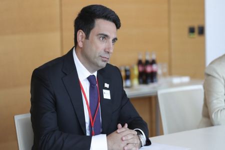 Alen Simonyan: \"Beş maddədən ibarət təklif qəbulediləndir\" 