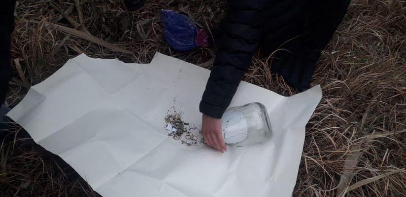 Azərbaycanda oyuncaq tapança ilə mağazaya basqın olub, 45 min manatlıq qızıl aparılıb