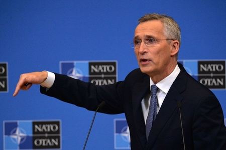 NATO-nun baş katibi: \"Rusiya Donbasa hücuma hazırlaşır\" 