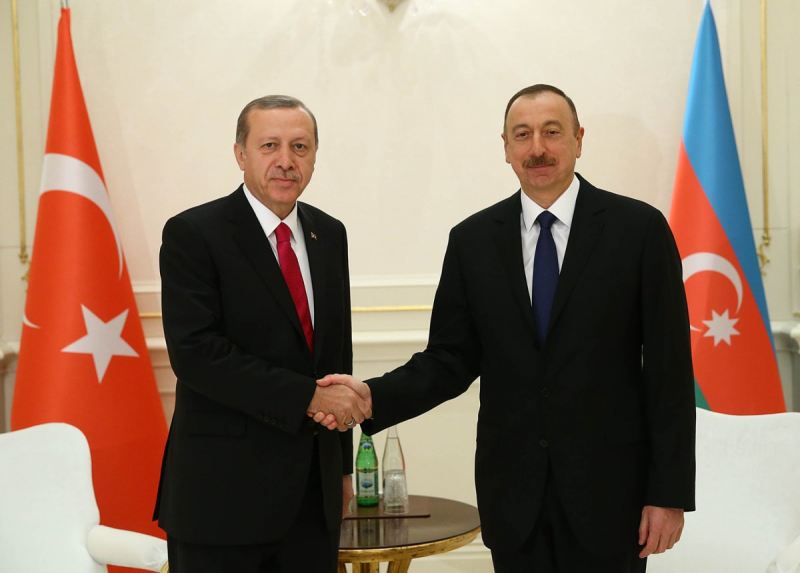 Azərbaycan və Türkiyə prezidentləri arasında telefon danışığı olub 