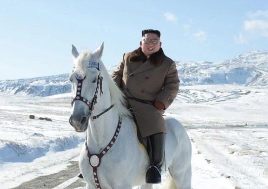 Putindən Kim Çen Inə qəribə hədiyyə: Yüksək dəyər ifadə edir...