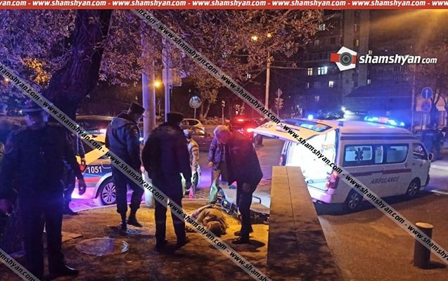 Paşinyanın iqamətgahı qarşısında özünü yandırdı - Video