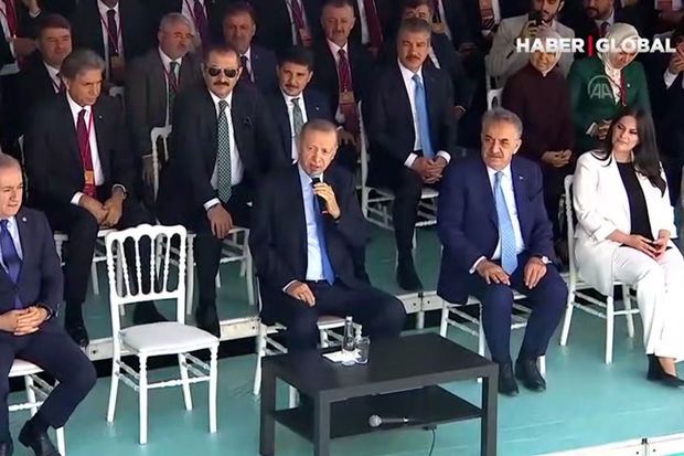 Ərdoğan bu dəfə festivalda şeir dedi – VİDEO 