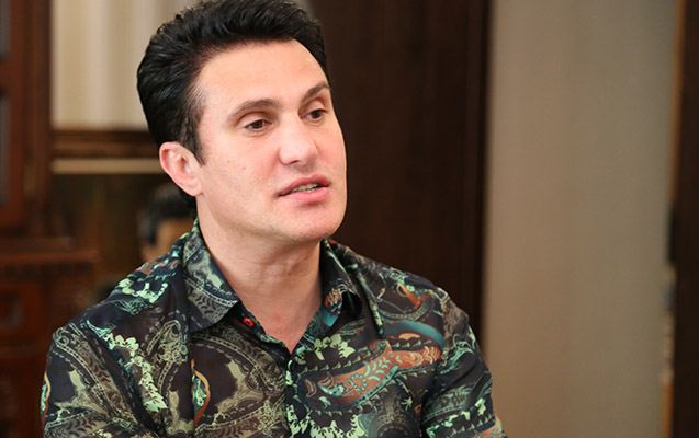 Nadir Qafarzadə xərçəngdən vəfat edən bacısı ilə GÖRÜNTÜLƏRİNİ PAYLAŞDI - FOTO