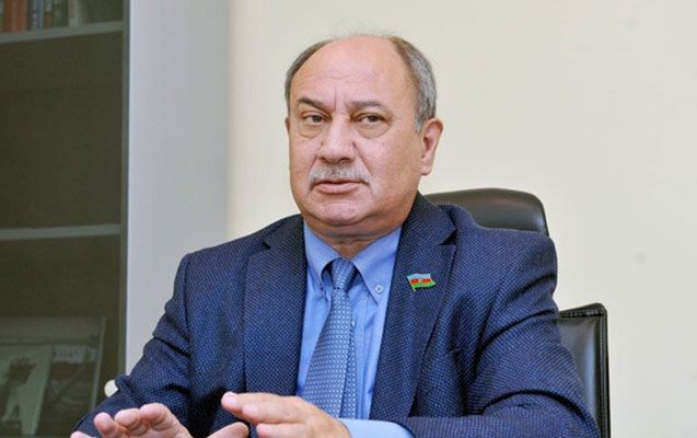 Araz Əlizadə vəfat etdi 