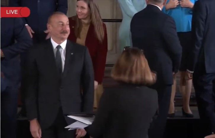 Praqada liderlərin qeyri-rəsmi görüntüləri - Əliyev, Paşinyan...- VİDEO