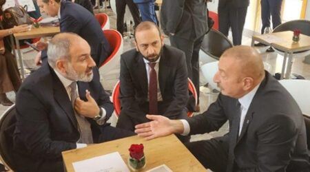 Praqa görüşündə sülh sazişi müzakirəsi: \"Paşinyan özü bu sənədə imza atmağa maraqlı idi\"