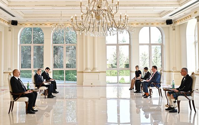 Prezident səfirin azərbaycanca çıxışına belə reaksiya verdi - Video