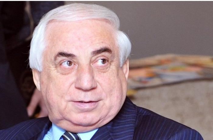 Hadı Rəcəbli uzun müddət sonra ortaya çıxdı — FOTO