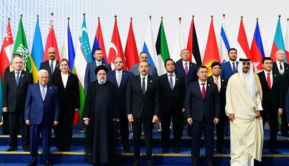 İlham Əliyev Astanada zirvə toplantısında iştirak edir 