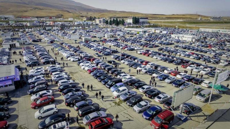 Bakı tıxacdan buna görə qurtula bilmir - 2022-ci ildə Gürcüstandan gətirilən avtomobillərin sayı açıqlandı