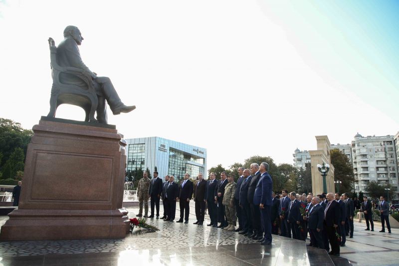 Yeni Azərbaycan Partiyasının yaradılmasının 30 illiyinə həsr olunan konfrans keçirilib. 