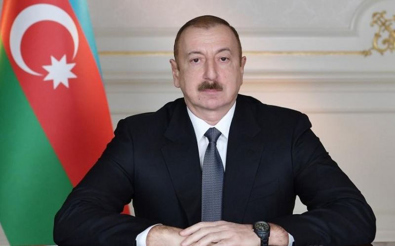 Azərbaycan Prezidenti macarıstanlı həmkarını təbrik edib 