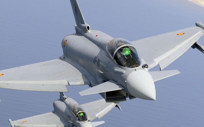 İspaniya NATO-nun şərq cinahına 14 döyüş təyyarəsi yerləşdirəcək 