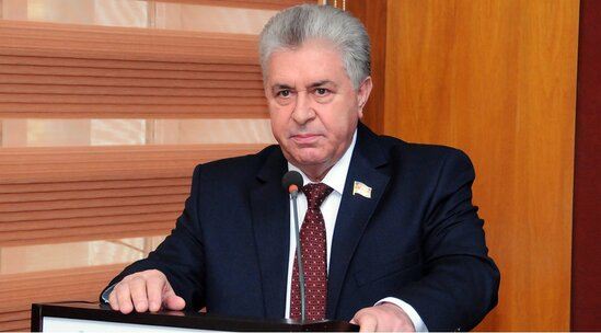 “Təkliflərin ardı-arası kəsilmədiyi üçün dinləmələr təxirə düşürdü” 
